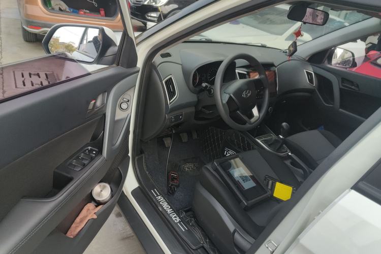 Used Hyundai ix25 2015 1.6L Manual Two-Wheel Drive Fashionable GS Model Driver Seat