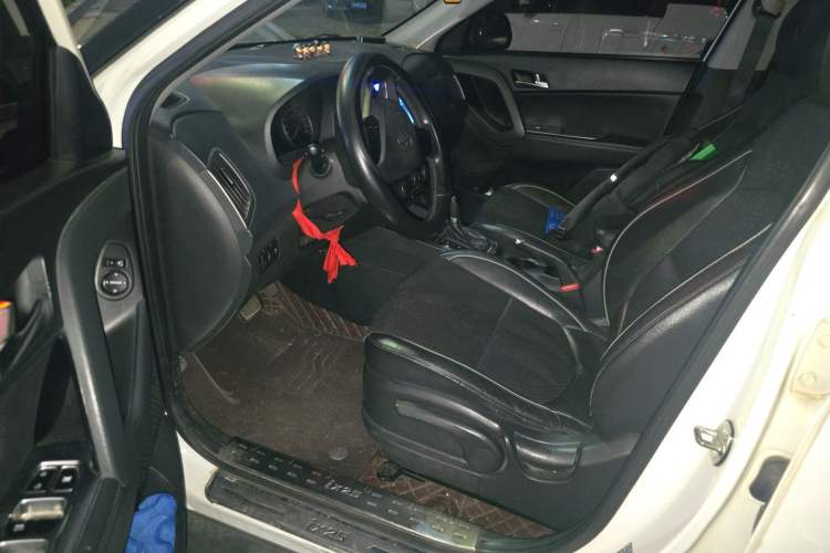 Used Hyundai ix25 2015 1.6L Automatic Two-Wheel Drive Smart GLS Trim Driver Seat