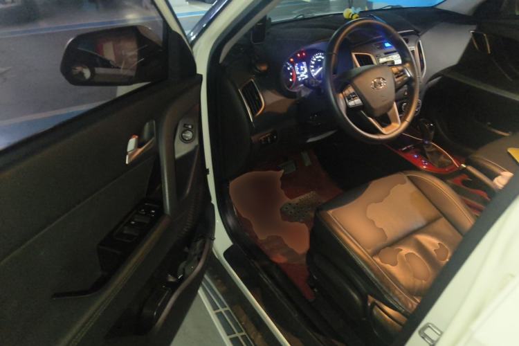 Used Hyundai ix25 2015 1.6L Automatic Two-Wheel Drive Smart GLS Trim Driver Seat