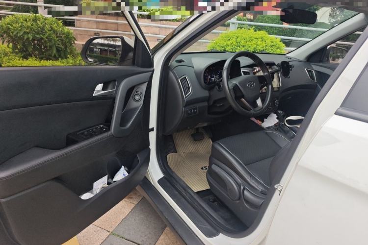 Used Hyundai ix25 2015 1.6L Automatic Two-Wheel Drive Smart GLS Trim Driver Seat