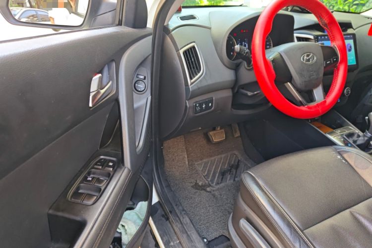 Used Hyundai ix25 2015 1.6L Automatic Two-Wheel Drive Smart GLS Trim Driver Seat