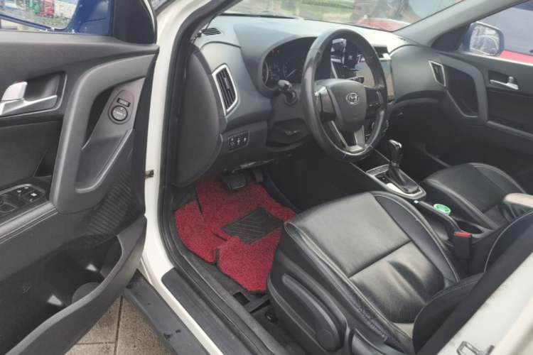 Used Hyundai ix25 2015 1.6L Automatic Two-Wheel Drive Smart GLS Trim Driver Seat