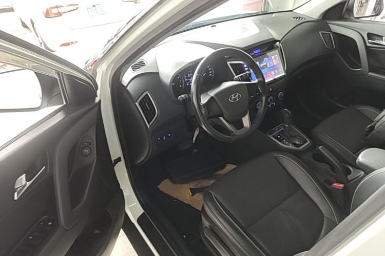 Used Hyundai ix25 2015 1.6L Automatic Two-Wheel Drive Smart GLS Trim Driver Seat