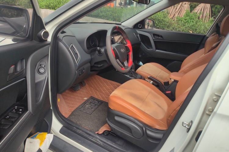 Used Hyundai ix25 2015 1.6L Automatic Two-Wheel Drive Fashionable GS Model Driver Seat
