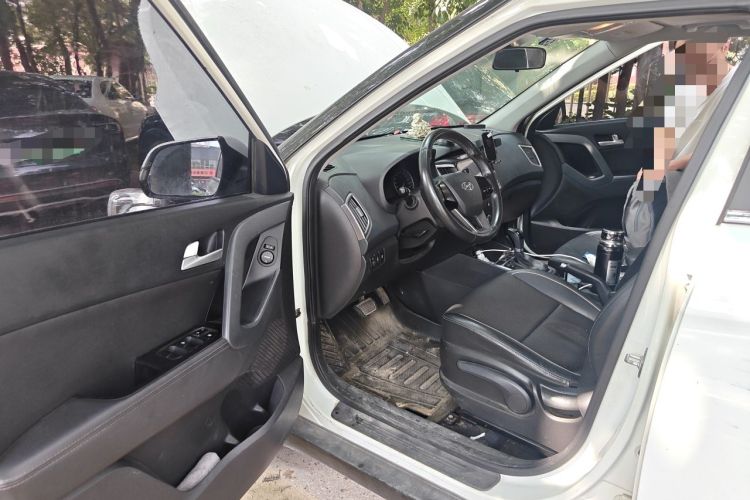 Used Hyundai ix25 2015 1.6L Automatic Two-Wheel Drive Smart GLS Trim Driver Seat