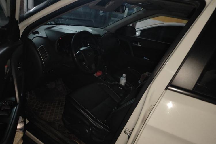 Used Hyundai ix25 2015 1.6L Automatic Two-Wheel Drive Smart GLS Trim Driver Seat
