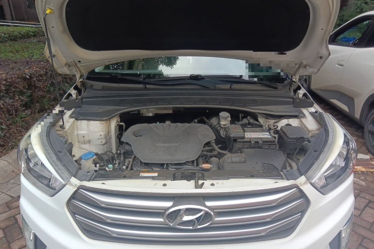 Used Hyundai ix25 2015 1.6L Automatic Two-Wheel Drive Smart GLS Trim Engine Bay