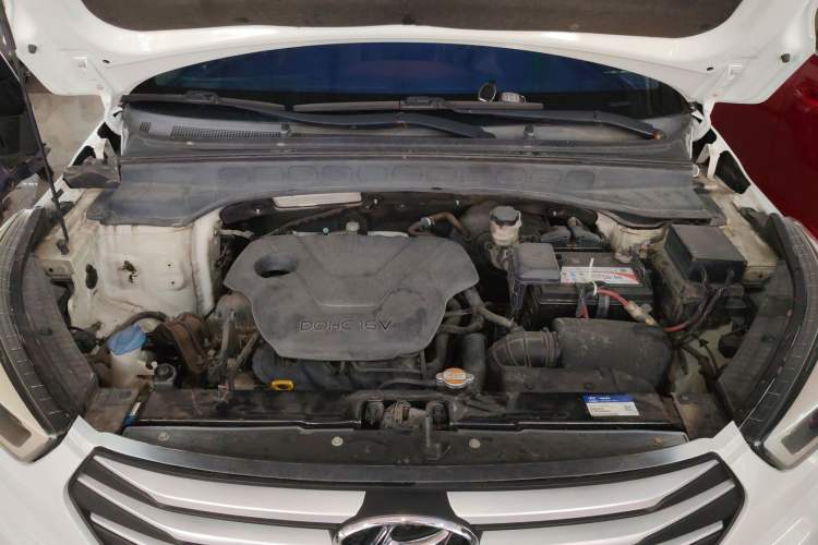 Used Hyundai ix25 2015 1.6L Automatic Two-Wheel Drive Smart GLS Trim Engine Bay