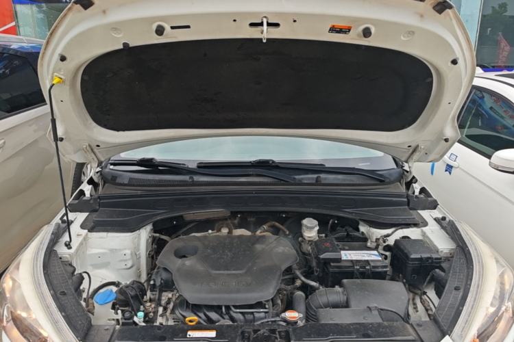 Used Hyundai ix25 2015 1.6L Automatic Two-Wheel Drive Smart GLS Trim Engine Bay