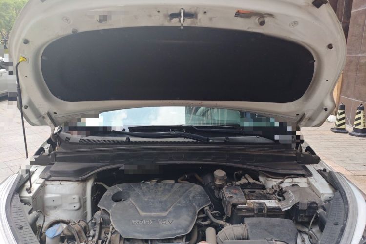 Used Hyundai ix25 2015 1.6L Automatic Two-Wheel Drive Smart GLS Trim Engine Bay
