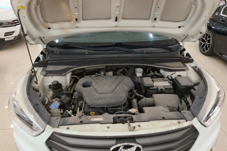Used Hyundai ix25 2015 1.6L Automatic Two-Wheel Drive Fashionable GS Model Engine Bay