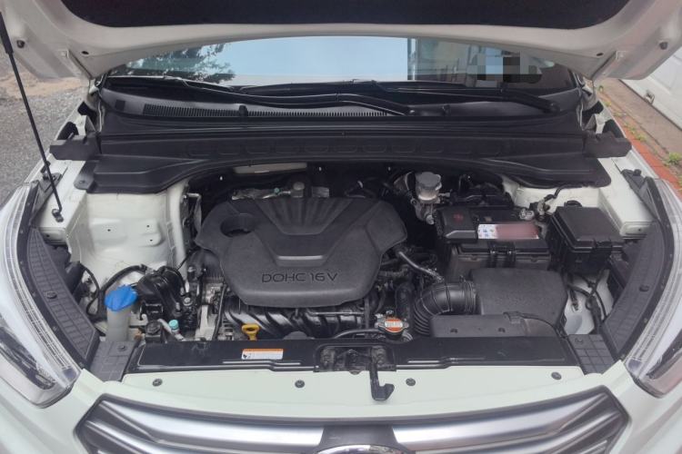 Used Hyundai ix25 2015 1.6L Automatic Two-Wheel Drive Smart GLS Trim Engine Bay