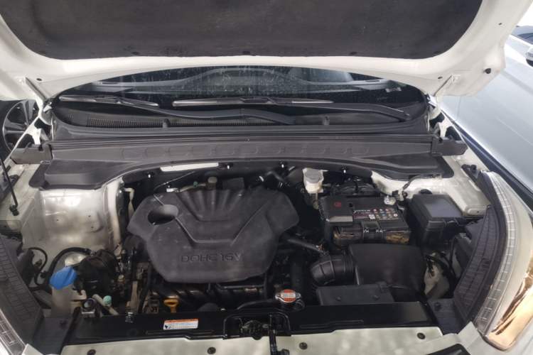 Used Hyundai ix25 2015 1.6L Automatic Two-Wheel Drive Smart GLS Trim Engine Bay