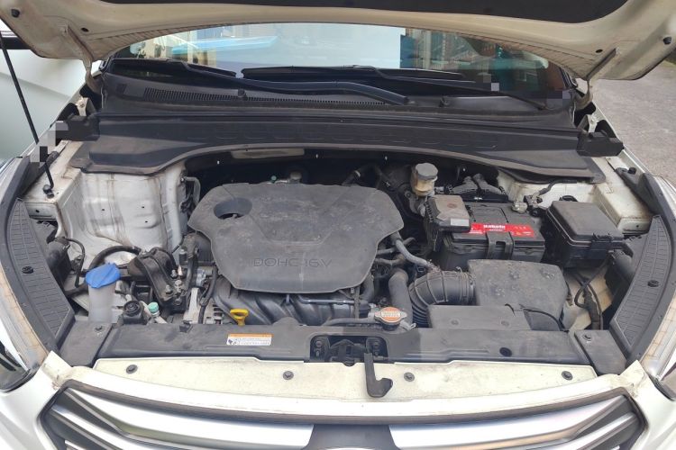Used Hyundai ix25 2015 1.6L Automatic Two-Wheel Drive Smart GLS Trim Engine Bay