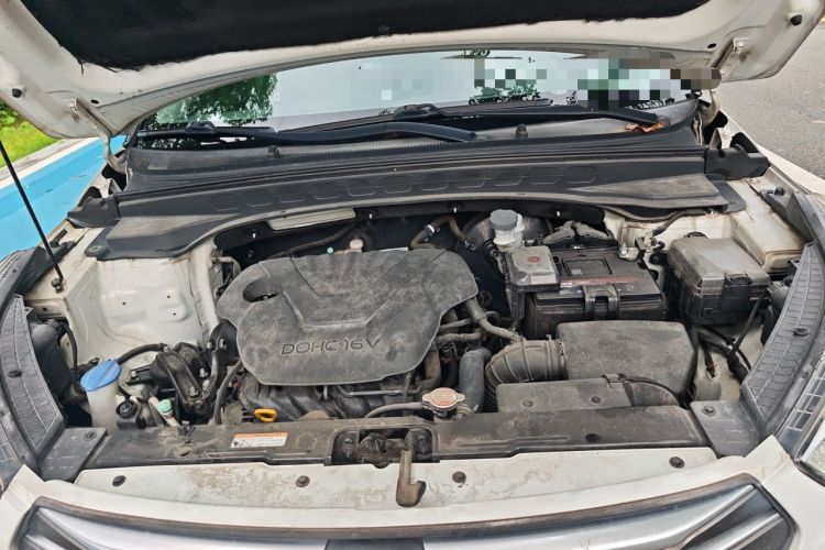 Used Hyundai ix25 2015 1.6L Automatic Two-Wheel-Drive Deluxe DLX Model Engine Bay