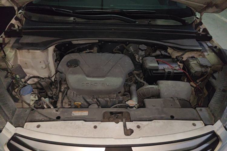 Used Hyundai ix25 2015 1.6L Automatic Two-Wheel-Drive Deluxe DLX Model Engine Bay