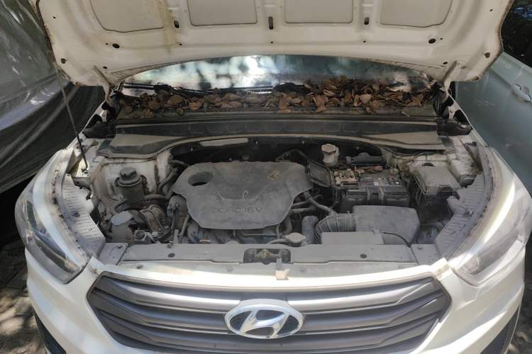 Used Hyundai ix25 2015 1.6L Manual Two-Wheel Drive Fashionable GS Model Engine Bay