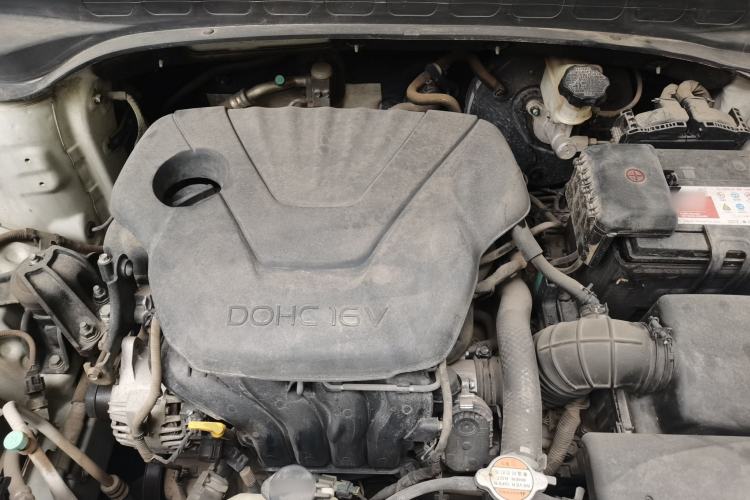 Used Hyundai ix25 2015 1.6L Automatic Two-Wheel-Drive Deluxe DLX Model Engine Bay