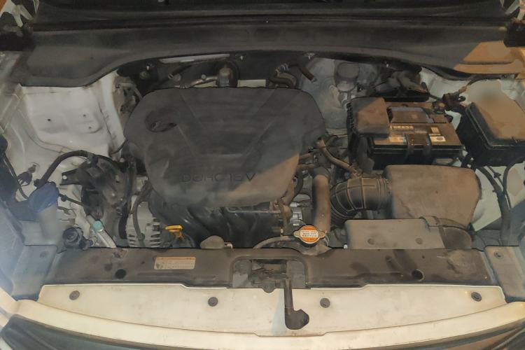 Used Hyundai ix25 2015 1.6L Automatic Two-Wheel-Drive Deluxe DLX Model Engine Bay