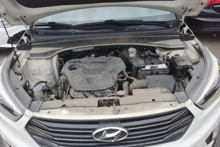 Used Hyundai ix25 2015 1.6L Automatic Two-Wheel Drive Smart GLS Trim Engine Bay