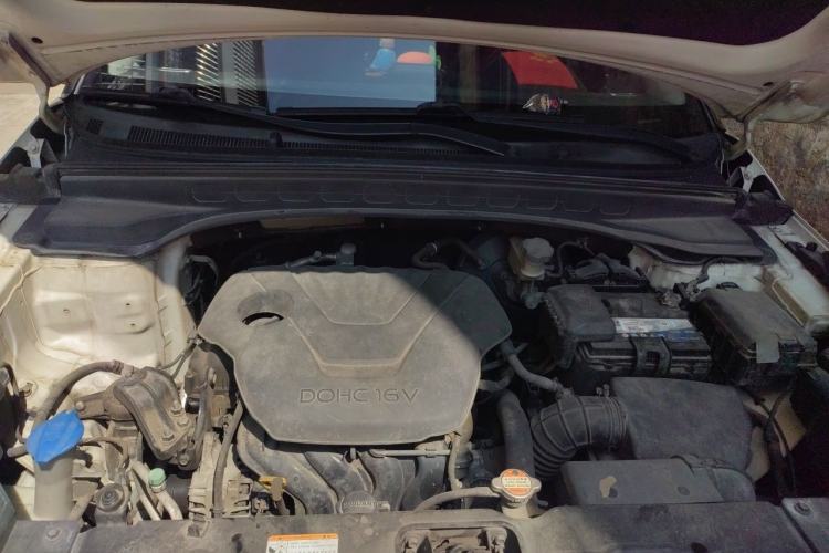 Used Hyundai ix25 2015 1.6L Automatic Two-Wheel Drive Smart GLS Trim Engine Bay