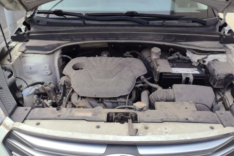 Used Hyundai ix25 2015 1.6L Automatic Two-Wheel Drive Smart GLS Trim Engine Bay