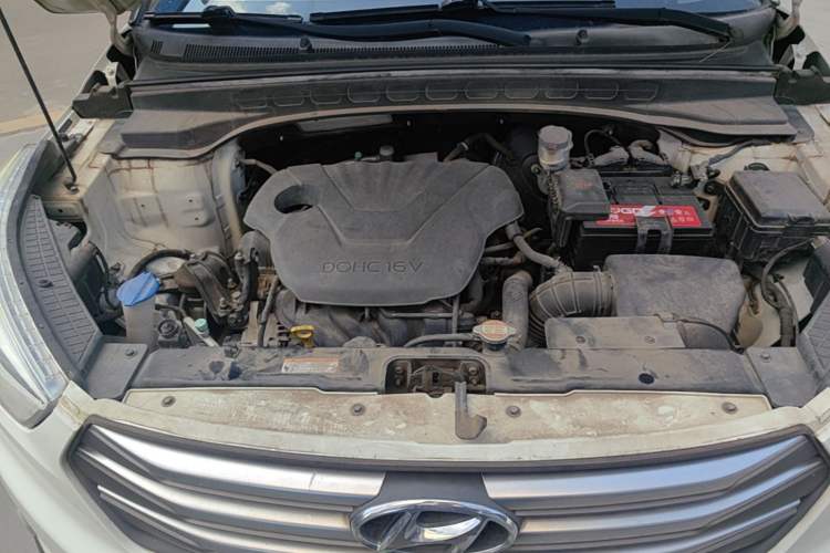 Used Hyundai ix25 2015 1.6L Automatic Two-Wheel Drive Smart GLS Trim Engine Bay