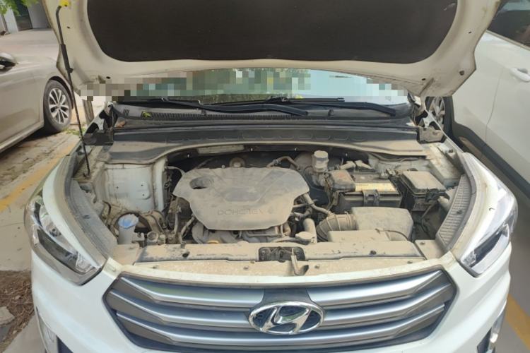 Used Hyundai ix25 2015 1.6L Automatic Two-Wheel Drive Smart GLS Trim Engine Bay