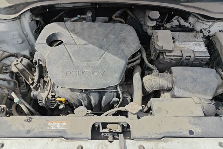 Used Hyundai ix25 2015 1.6L Automatic Two-Wheel-Drive Deluxe DLX Model Engine Bay