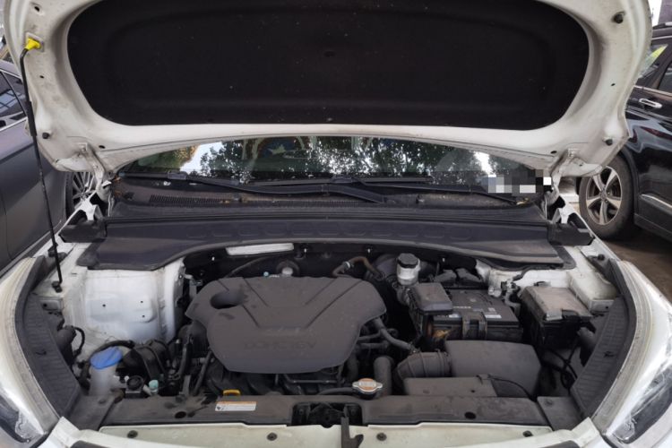 Used Hyundai ix25 2015 1.6L Automatic Two-Wheel Drive Smart GLS Trim Engine Bay