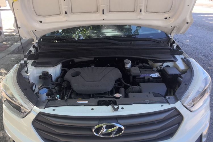 Used Hyundai ix25 2015 1.6L Automatic Two-Wheel Drive Fashionable GS Model Engine Bay