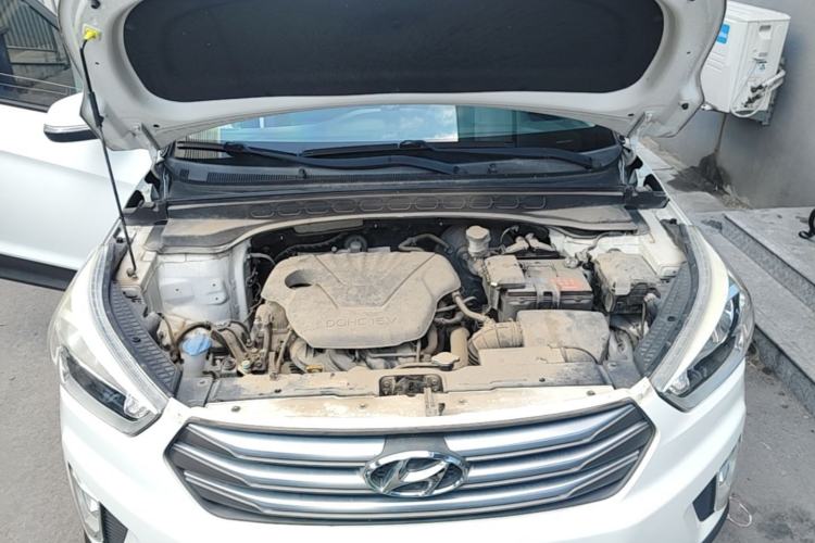 Used Hyundai ix25 2015 1.6L Automatic Two-Wheel Drive Smart GLS Trim Engine Bay