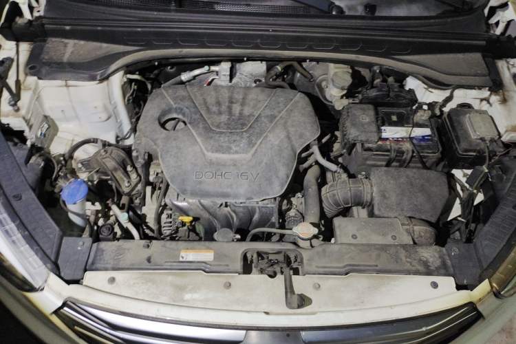 Used Hyundai ix25 2015 1.6L Automatic Two-Wheel Drive Smart GLS Trim Engine Bay