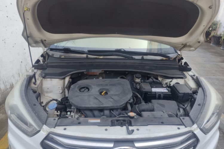 Used Hyundai ix25 2015 2.0L Automatic Two-Wheel Drive Intelligent GLS Engine Bay