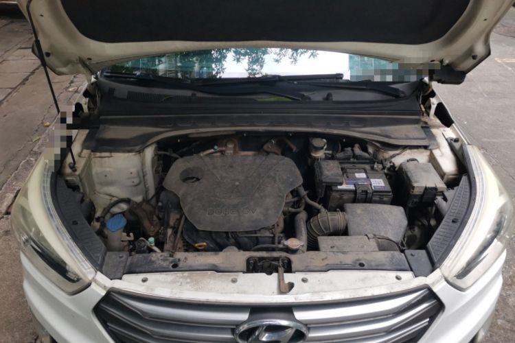 Used Hyundai ix25 2015 1.6L Automatic Two-Wheel Drive Smart GLS Trim Engine Bay