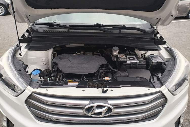 Used Hyundai ix25 2015 1.6L Automatic Two-Wheel Drive Smart GLS Trim Engine Bay