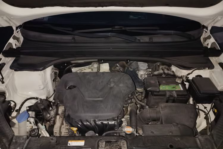 Used Hyundai ix25 2015 1.6L Automatic Two-Wheel Drive Smart GLS Trim Engine Bay