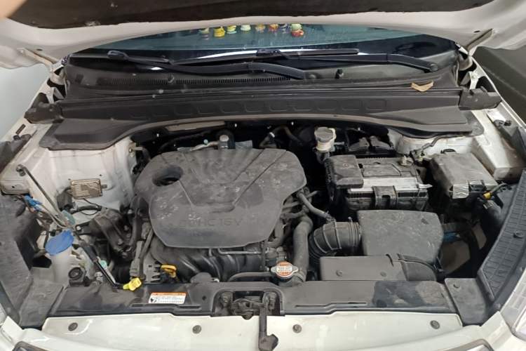 Used Hyundai ix25 2015 1.6L Automatic Two-Wheel Drive Smart GLS Trim Engine Bay