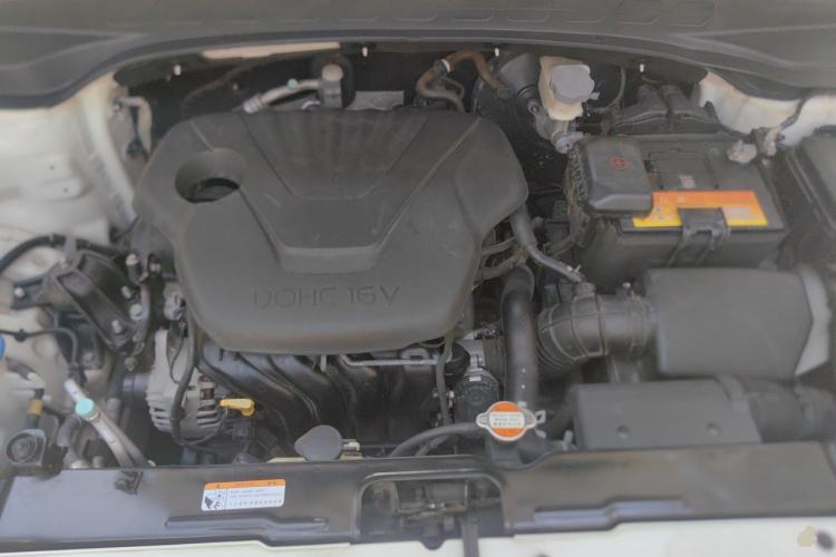 Used Hyundai ix25 2015 1.6L Automatic Two-Wheel Drive Smart GLS Trim Engine Bay