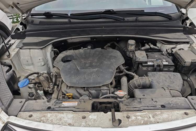 Used Hyundai ix25 2015 1.6L Automatic Two-Wheel Drive Smart GLS Trim Engine Bay