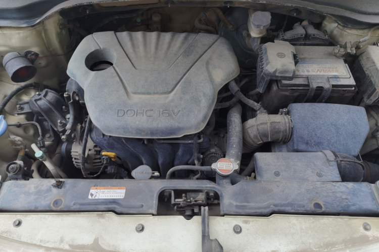 Used Hyundai ix25 2015 1.6L Automatic Two-Wheel Drive Smart GLS Trim Engine Bay