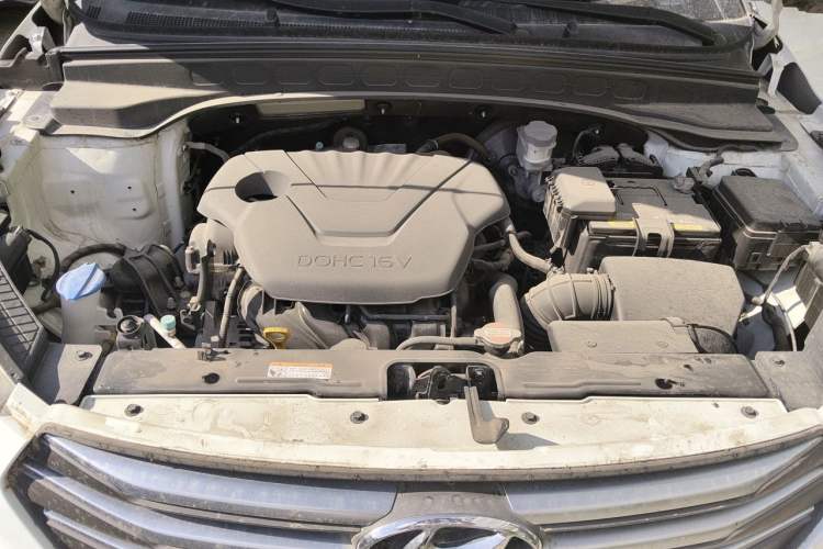 Used Hyundai ix25 2015 1.6L Automatic Two-Wheel Drive Smart GLS Trim Engine Bay