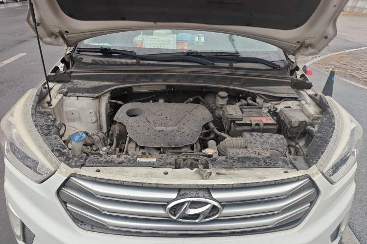 Used Hyundai ix25 2015 1.6L Automatic Two-Wheel Drive Smart GLS Trim Engine Bay