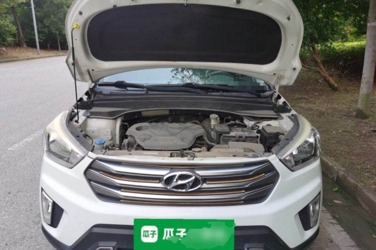 Used Hyundai ix25 2015 1.6L Automatic Two-Wheel Drive Smart GLS Trim Engine Bay