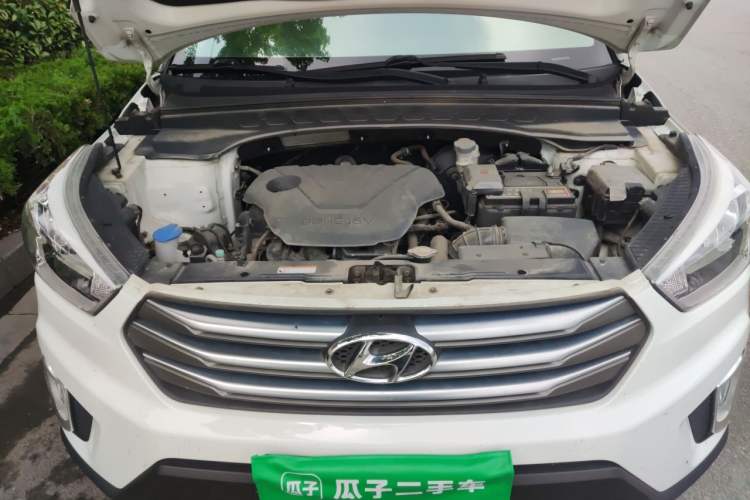Used Hyundai ix25 2015 1.6L Automatic Two-Wheel Drive Smart GLS Trim Engine Bay