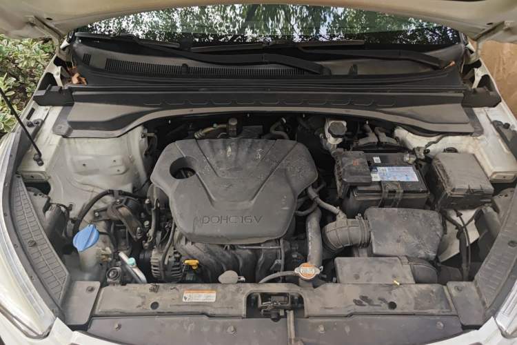 Used Hyundai ix25 2015 1.6L Automatic Two-Wheel Drive Smart GLS Trim Engine Bay