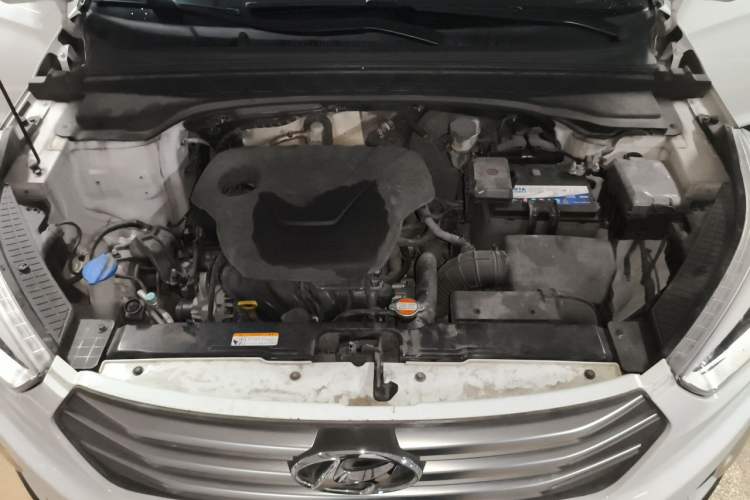 Used Hyundai ix25 2015 1.6L Automatic Two-Wheel Drive Smart GLS Trim Engine Bay
