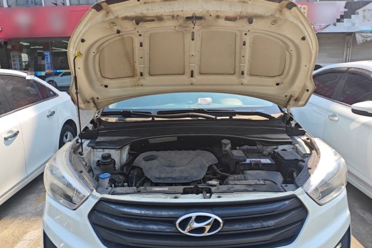Used Hyundai ix25 2015 1.6L Manual Two-Wheel Drive Fashionable GS Model Engine Bay