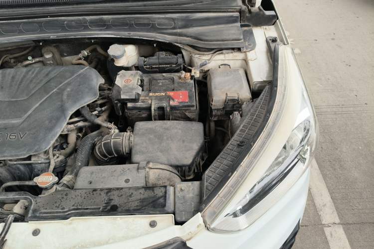 Used Hyundai ix25 2015 1.6L Manual Two-Wheel Drive Fashionable GS Model Engine Bay Left
