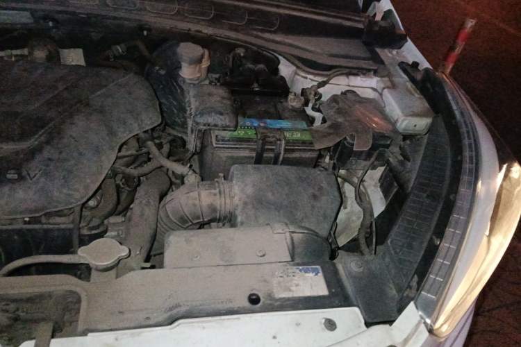 Used Hyundai ix25 2015 1.6L Automatic Two-Wheel Drive Smart GLS Trim Engine Bay Left